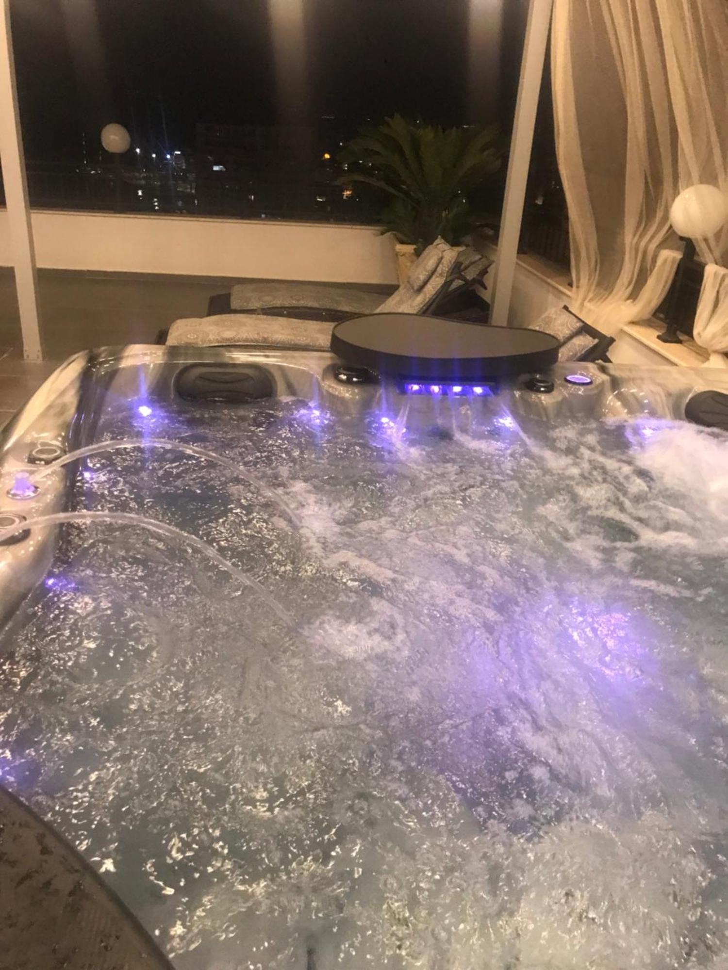 Pirro Luxury Apartment ساراندا المظهر الخارجي الصورة